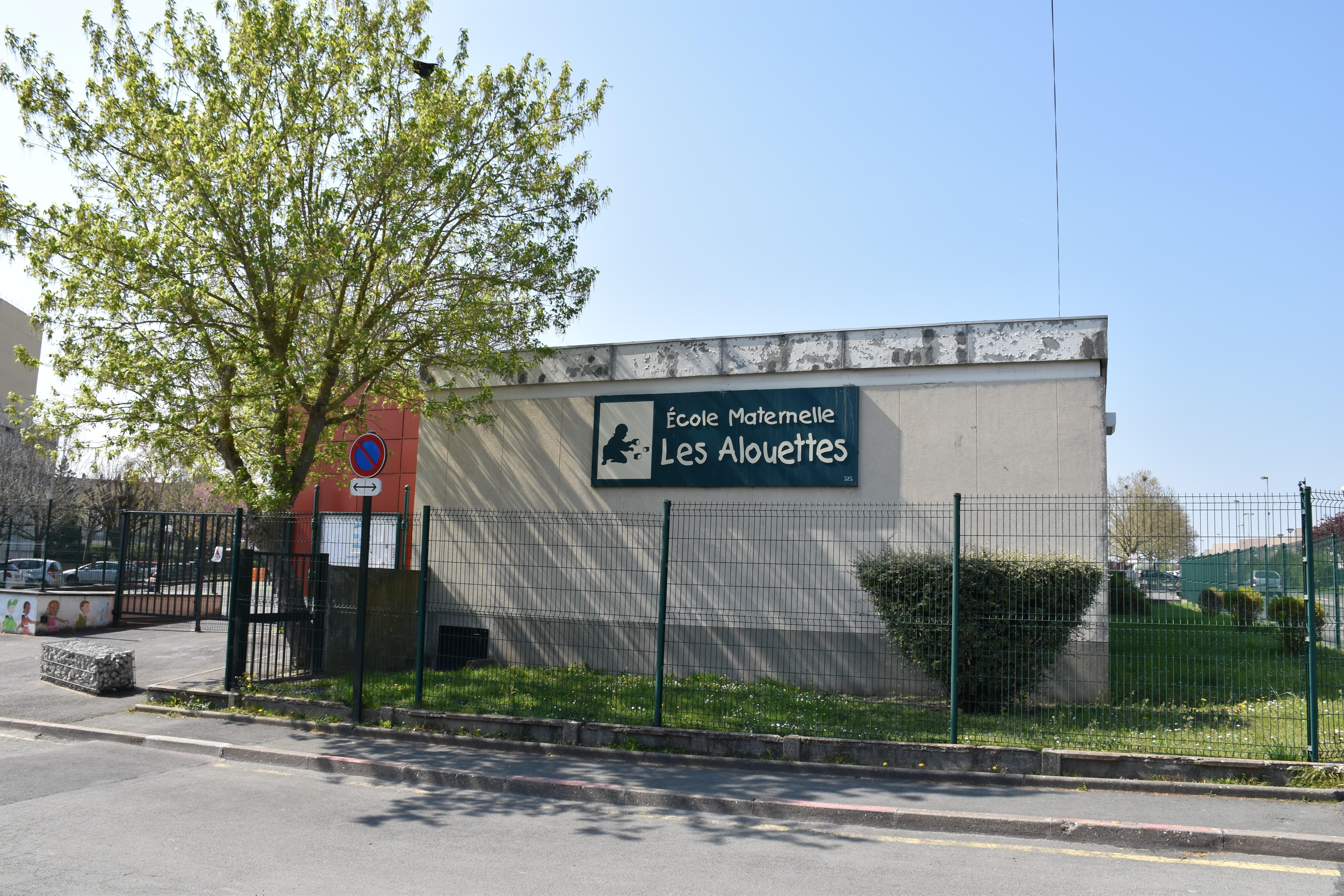 Ecole Maternelle Les Alouettes Ville De Carrieres Sur Seine