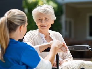 SOUTIEN FINANCIER POUR LES PERSONNES ÂGÉES EN PERTE D’AUTONOMIE