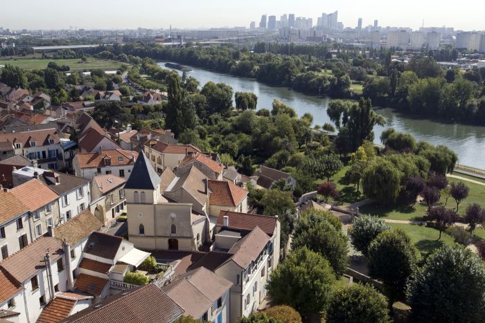 Vue aérienne de l'Eglise Daint-Jean Baptiste de Carrières-sur-Seine