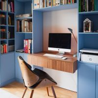 Bibliothèque et bureau sur-mesure bleu et rose à Carrières sur Seine