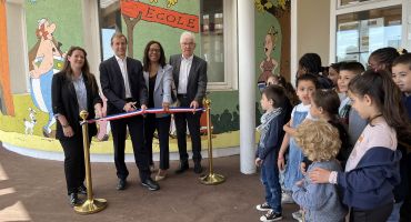 Stéphanie De Freitas, Maire-adjointe déléguée à la Petite enfance et aux Affaires scolaires et périscolaires, Arnaud de Bourrousse, maire de Carrières-sur Seine, Nicole Bristol, Maire de Montesson et Serge Casseris, Maire de Mesnil le Roi.